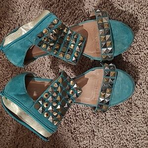 Sz 8 Jeffrey Campbell teal color heels